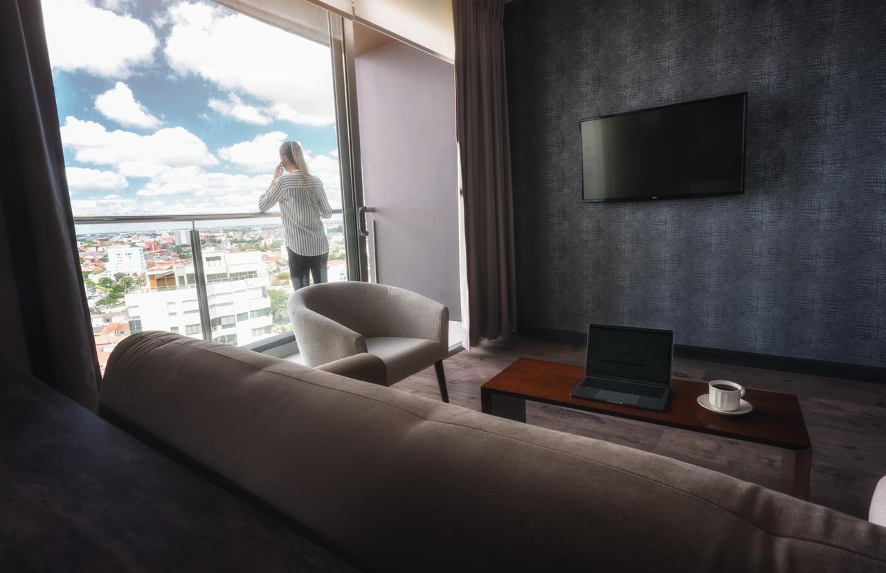 Urban Suites Apart Hotel Santa Cruz de La Sierra Luaran gambar